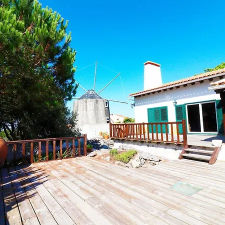 Casa vacanze Beguest Lisbon's North West Nature & Beach House *